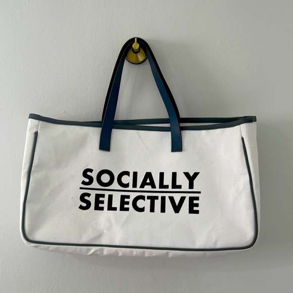 Santa Barbara Design Studio Canvas Tote Bag Socially Selective - Picture 4 of 10